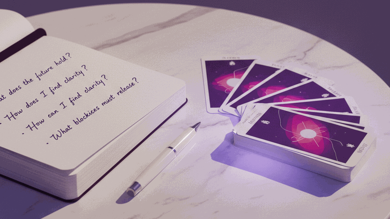 Cómo Formular Preguntas Claras para una Tirada de Tarot | Paula
