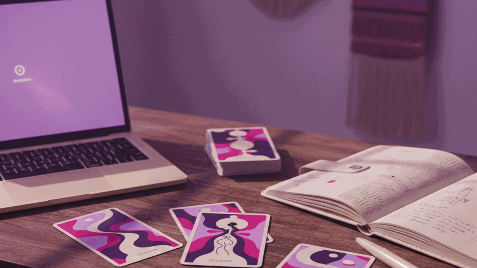 Tarot y Cambio de Trabajo: Cómo Decidir con la Cabeza Más Clara
